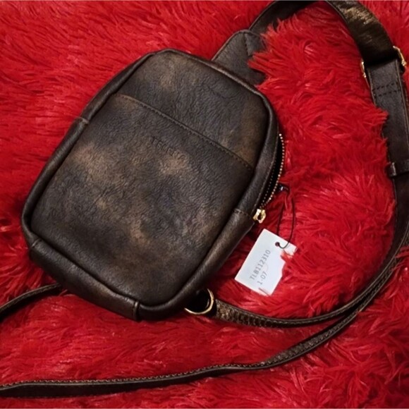 Sling Bag Crossbody Bag Gold Toned hardware - Picture 2 of 13